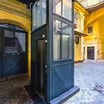 Duomo Terrace - Luxury With Private Parking In Historic Center Apartmán