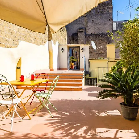 Apartman La Terrazza Nel Centro Di Con Parcheggio Privato Nápoly