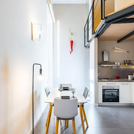 La Terrazza Nel Centro Di Con Parcheggio Privato * Nápoly