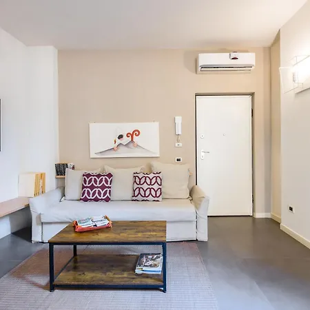 شقة La Terrazza Nel Centro Di Con Parcheggio Privato نابولي