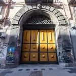 Duomo Terrace - Luxury With Private Parking In Historic Center