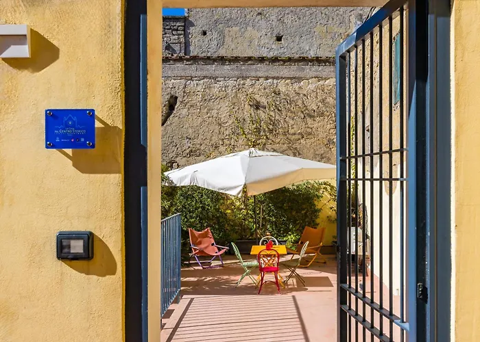 La Terrazza Nel Centro Di Con Parcheggio Privato * Neapel