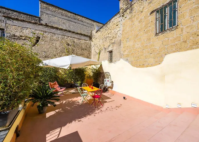 Lägenhet La Terrazza Nel Centro Di Con Parcheggio Privato Neapel