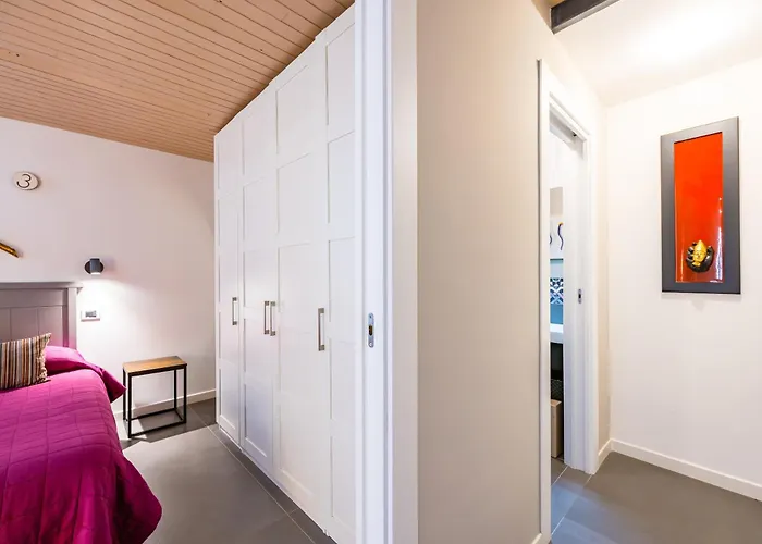 Lägenhet La Terrazza Nel Centro Di Con Parcheggio Privato Neapel