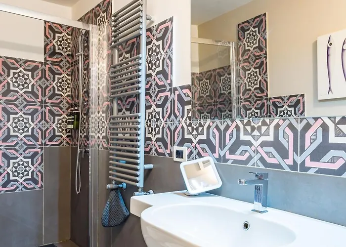 Lägenhet La Terrazza Nel Centro Di Con Parcheggio Privato Neapel