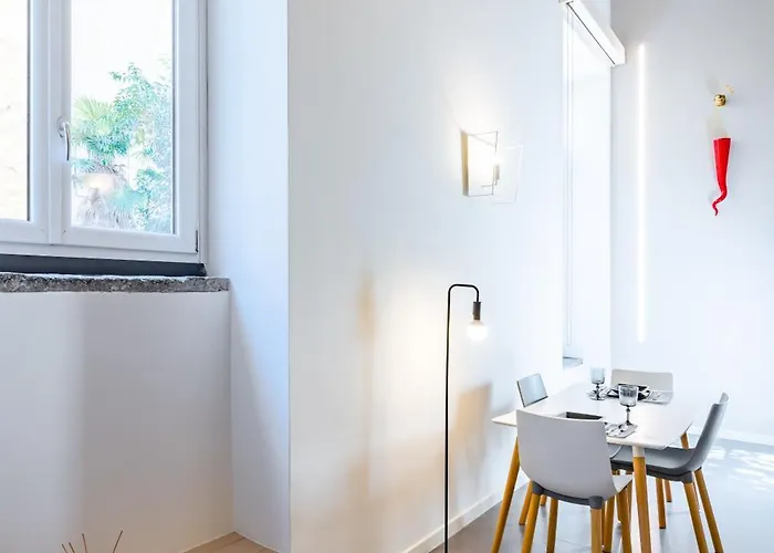 La Terrazza Nel Centro Di Con Parcheggio Privato Neapel